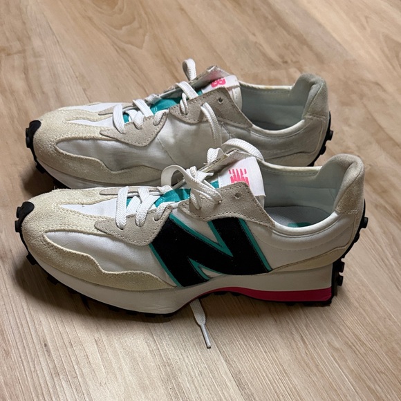New Balance Shoes - New Balance White and Black Athletic Shoes